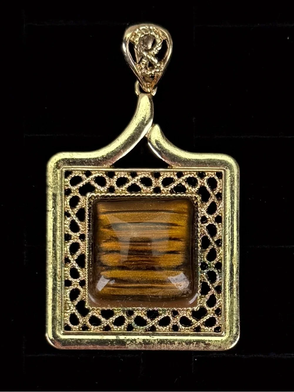 Vintage aged goldtone, brown accent pendant